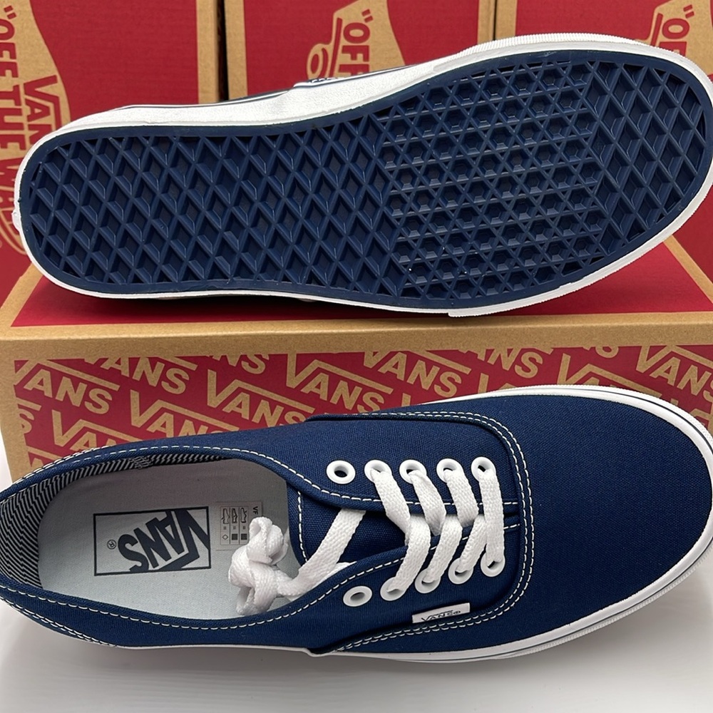 Vans WMNS Authentic (Angstrping) Dress blue/True White 
VN000EE332D
Sneakers - Picture 5 of 16